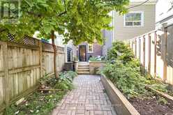 525 CRAVEN ROAD | Toronto Ontario | Slide Image Thirty-five