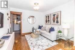 525 CRAVEN ROAD | Toronto Ontario | Slide Image Eight