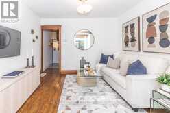 525 CRAVEN ROAD | Toronto Ontario | Slide Image Nine