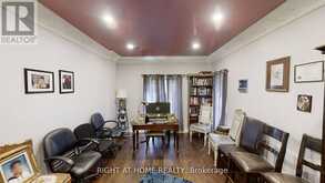 31 NORTHGATE CRESCENT E | Richmond Hill Ontario | Slide Image Six