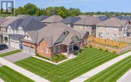 2 CLIFF THOMPSON COURT | Georgina Ontario | Slide Image One