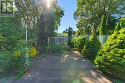940 HARVEY PLACE | Burlington Ontario | Slide Image Thirty-two