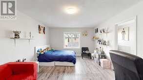 19 BOOT TERRACE | Toronto Ontario | Slide Image Thirty-four