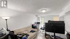19 BOOT TERRACE | Toronto Ontario | Slide Image Nine