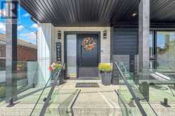 972 CASTLEFIELD AVENUE | Toronto Ontario | Slide Image Four