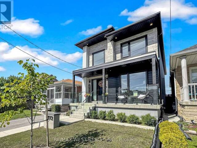 972 CASTLEFIELD AVENUE Toronto Ontario, M6B 1E2 - 4 Bedrooms Home For Sale