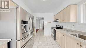 30 CULTURE CRESCENT | Brampton Ontario | Slide Image Twelve