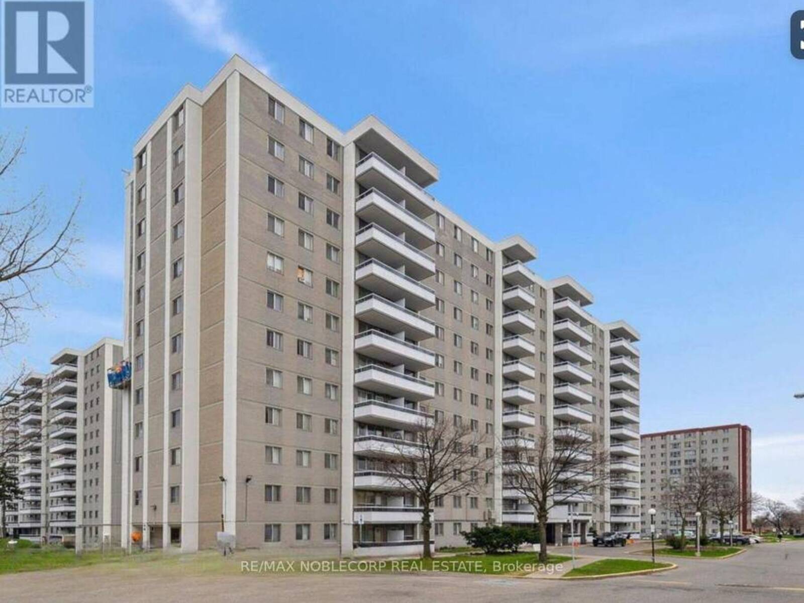 507 - 200 LOTHERTON PARKWAY, Toronto, Ontario M6B 2G9