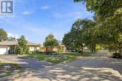 2408 HEREFORD CRESCENT | Burlington Ontario | Slide Image Three