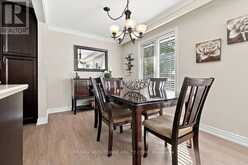 2408 HEREFORD CRESCENT | Burlington Ontario | Slide Image Nine