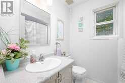 48 CHAMPLAIN BOULEVARD | Lindsay Ontario | Slide Image Thirty-six