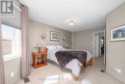 48 CHAMPLAIN BOULEVARD | Lindsay Ontario | Slide Image Thirty-eight