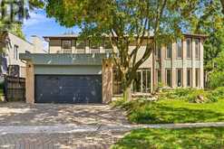 23 JANUS COURT | Toronto Ontario | Slide Image Four
