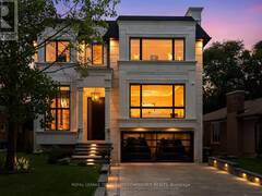 8 CANARY CRESCENT Toronto Ontario, M2K 1Z1