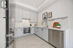 3 - 18 GREENBRIAR ROAD | Toronto Ontario | Slide Image Fifteen
