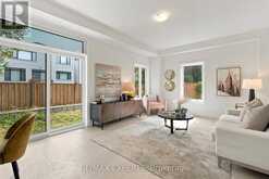 23 CARL HILL LANE | Richmond Hill Ontario | Slide Image Twelve