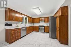 69 KING'S CROSS AVENUE | Richmond Hill Ontario | Slide Image Twelve