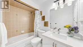 18 MONTAGUES LANE | Markham Ontario | Slide Image Fourteen