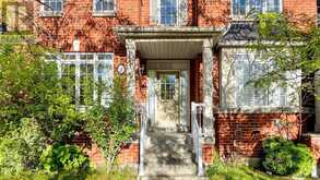 18 MONTAGUES LANE | Markham Ontario | Slide Image Two