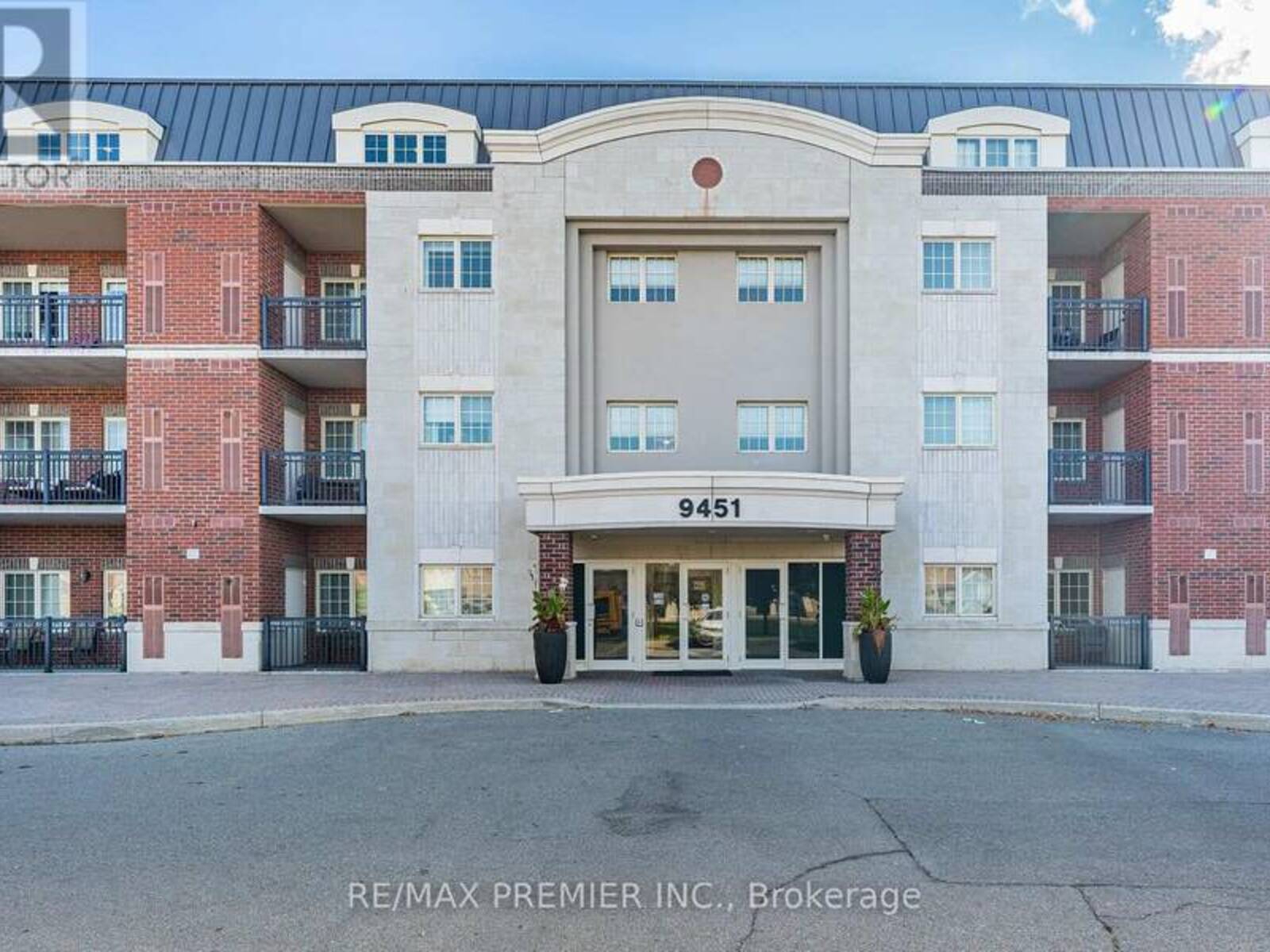 304 - 9451 JANE STREET, Vaughan, Ontario L6A 4H7