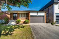 18 PHEASANT VALLEY COURT | Markham Ontario | Slide Image One