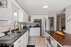 350 EMMS DRIVE | Barrie Ontario | Slide Image Fifteen