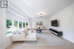 103 WEST DEANE PARK DRIVE | Toronto Ontario | Slide Image Seven