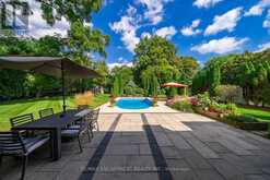 789 SUNSET ROAD | Burlington Ontario | Slide Image Four
