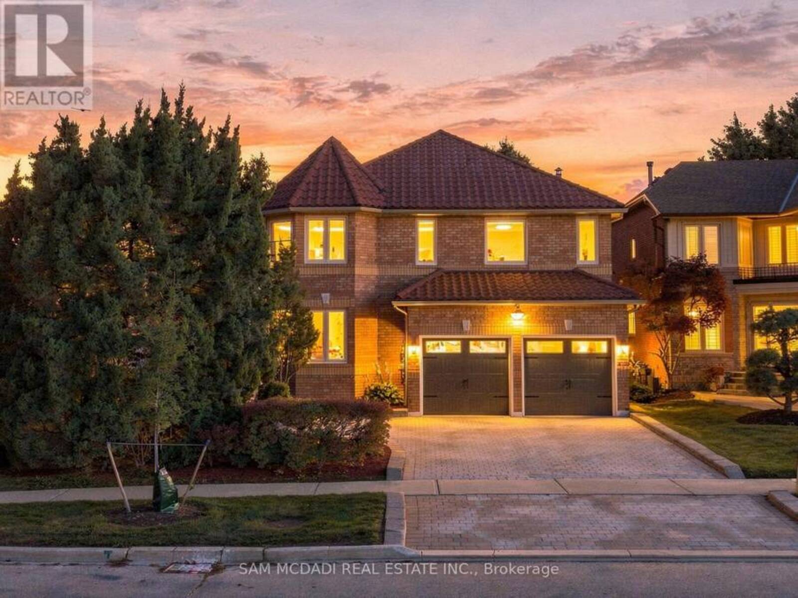 5289 FALLINGBROOK DRIVE, Mississauga, Ontario L5V 1N8