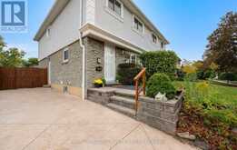 783 DODSWORTH CRESCENT | Mississauga Ontario | Slide Image Four