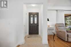 33 BELLEGLADE COURT | Toronto Ontario | Slide Image Nine