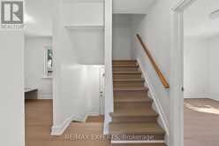 3 GREENACRES ROAD | Toronto Ontario | Slide Image Twelve