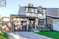 34 BANNER CRESCENT | Ajax Ontario | Slide Image Two