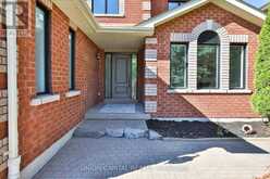 42 BAMBI CRESCENT | Georgina Ontario | Slide Image Three