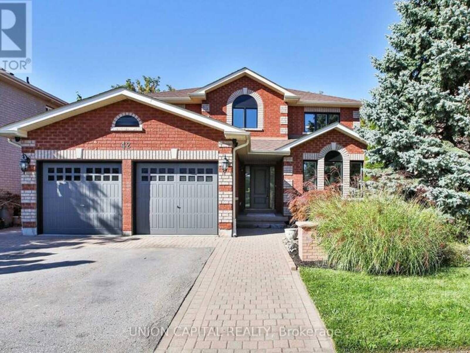 42 BAMBI CRESCENT, Georgina, Ontario L4P 4C6