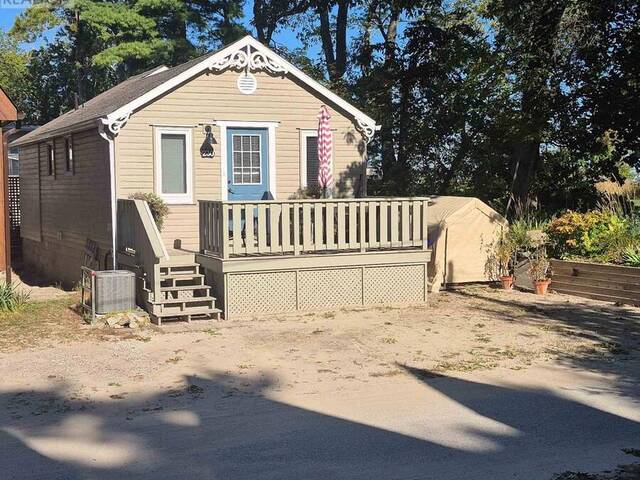 230 SHORE LANE Wasaga Beach Ontario, L9Z 2J1 - 2 Bedrooms Home For Sale