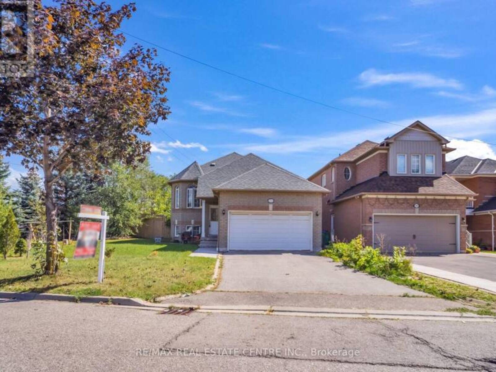 7349 ZINNIA PLACE, Mississauga, Ontario L5W 1K6