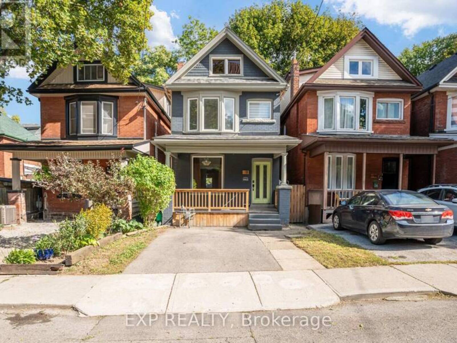 11 LORNE AVENUE, Hamilton, Ontario L8M 2X5