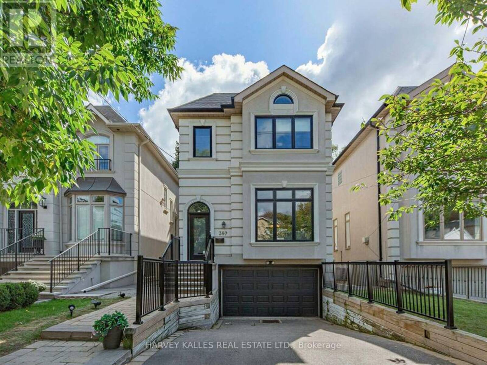 397 BROOKE AVENUE, Toronto, Ontario M5M 2L5