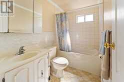 32 PARK CRESCENT | New Tecumseth Ontario | Slide Image Nineteen