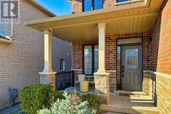 62 JEWEL HOUSE LANE | Barrie Ontario | Slide Image Three