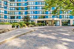 1015 - 250 WEBB DRIVE | Mississauga Ontario | Slide Image Four