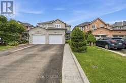 902 APPLECROFT CIRCLE | Mississauga Ontario | Slide Image Two