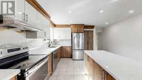 15 GAINSBOROUGH ROAD | Brampton Ontario | Slide Image Three