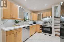 3325 STRABANE DRIVE | Mississauga Ontario | Slide Image Twelve