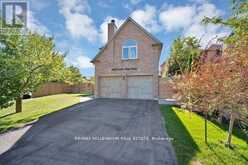 4165 CREDIT POINTE DRIVE | Mississauga Ontario | Slide Image Three