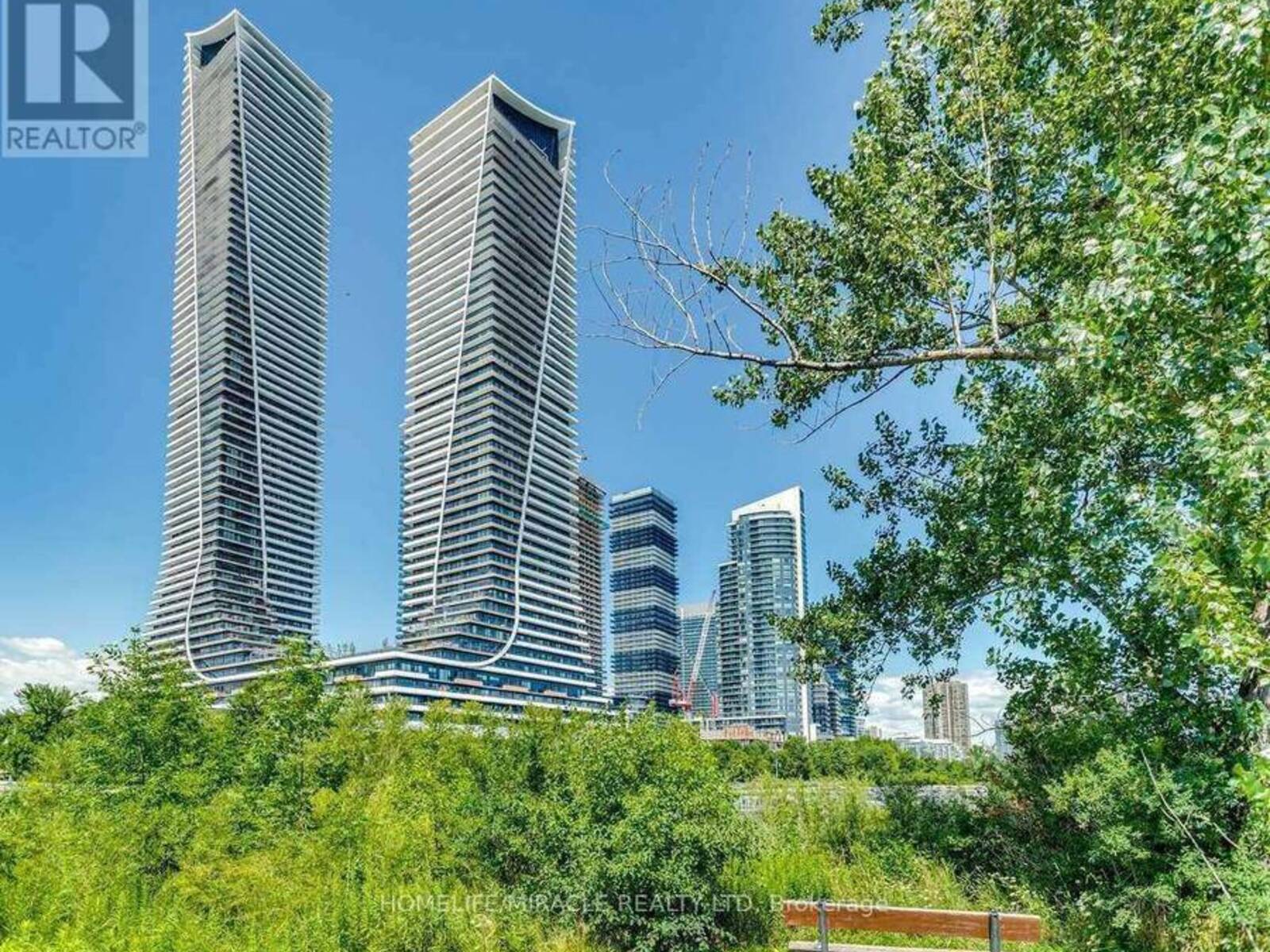 5002 - 30 SHORE BREEZE DRIVE, Toronto, Ontario M8V 1A1