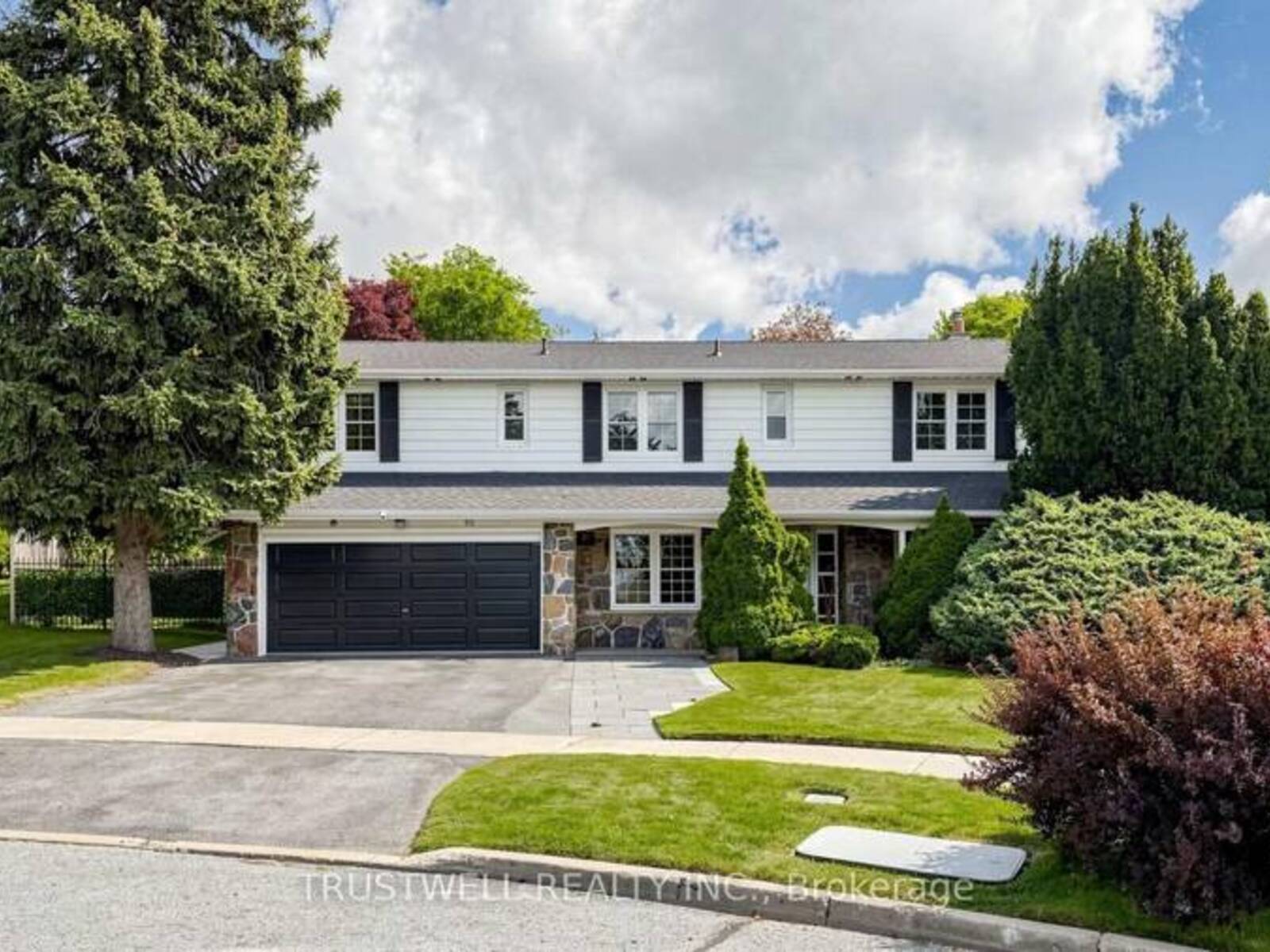 23 SHAWFIELD CRESCENT, Toronto, Ontario M3A 1R9