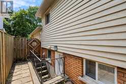 659 CHERRYWOOD DRIVE | Burlington Ontario | Slide Image Thirty-eight
