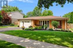 659 CHERRYWOOD DRIVE | Burlington Ontario | Slide Image Five
